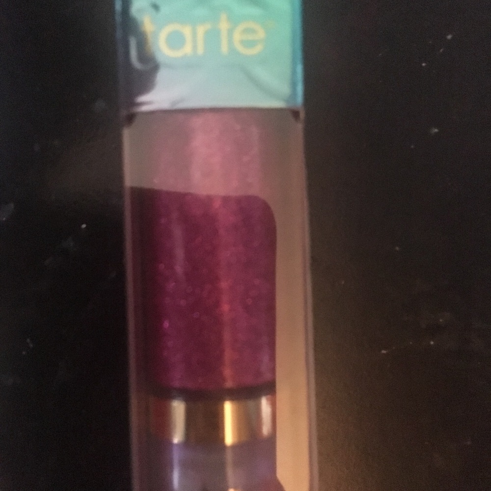 Tarte holographic lipgloss, never opened